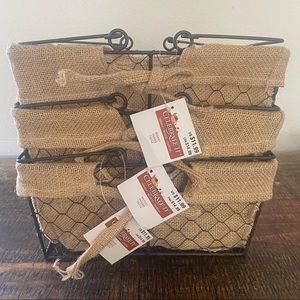 Set of 3 Farmhouse Wire baskets, Burlap Lining